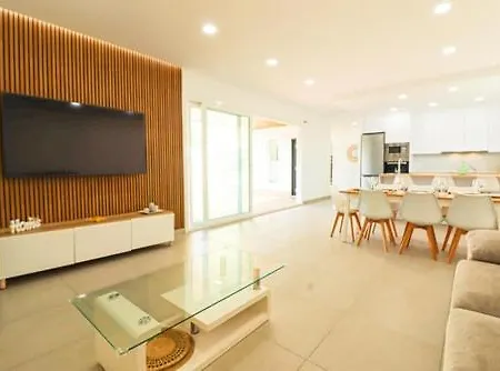 Oasis Villa